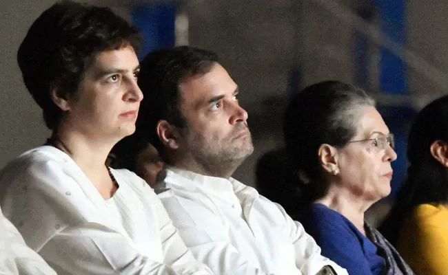 ld5mdls_priyanka-gandhi-rahul-gandhi-sonia-gandhi-ani-650_625x300_15_July_21