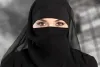 चेन्नई में  पुलिस वाले ने मुस्लिम महिला से बोला, 'बुर्का हटाओ, तुम्हारा खूबसूरत चेहरा दिख नहीं रहा...' 