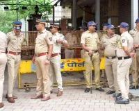 पुलिस ने कुर्ला इलाके में आत्महत्या की कोशिश कर रही एक महिला की जान बचाई