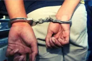 ठाणे में पुलिस ने बैंक लोन वसूलने के आरोप में 3 लोगों को किया गिरफ्तार