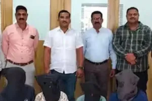 नासिक में बर्थडे पार्टी में हथियार लेकर रील बनाना पड़ा मंहगा... 4 युवक गिरफ्तार