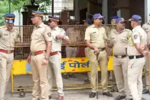 मुंबई पुलिस के लिए फिल्मी सितारों की सुरक्षा की चुनौती